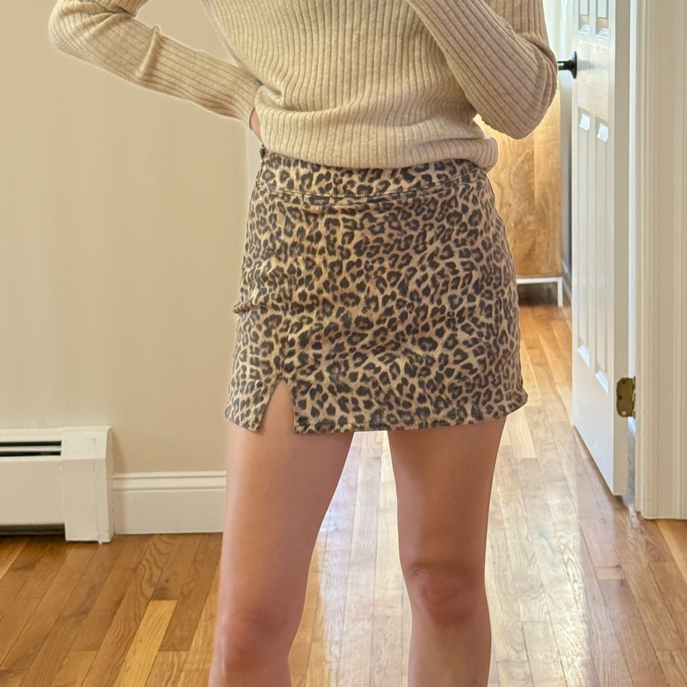 American Eagle Leopard Print Mini Skirt XS